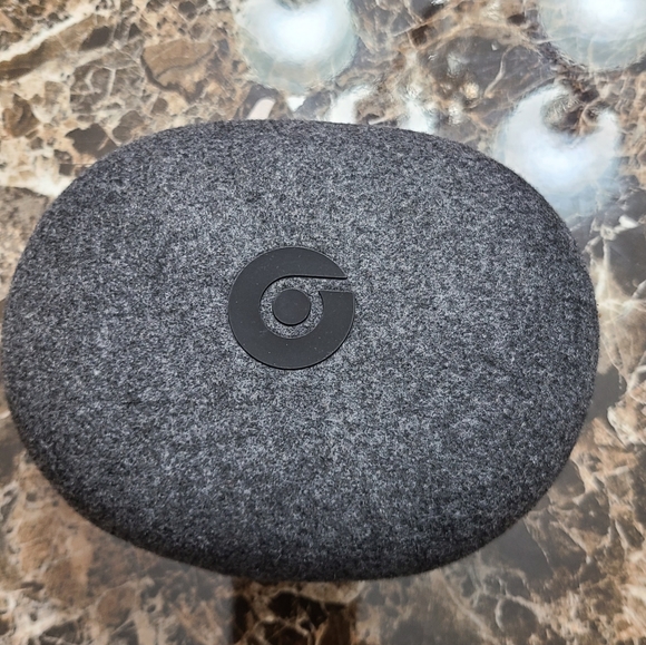 Beat by Dr.Dre studio 3. Color: citrus red - Picture 5 of 6